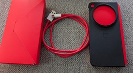 Mint
													OnePlus Open - Unlocked, Black, 512 GB, 16 GB, photo 4 of 12