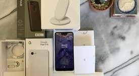 Mint
													Google Pixel 3 XL - Unlocked, White, 128 GB, Google Edition, photo 1 of 8