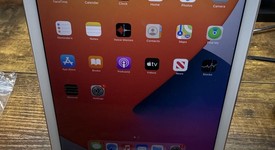 Fair
													Apple iPad Pro 9.7" - Wi-Fi, Gold, 32 GB, A1673, photo 5 of 5