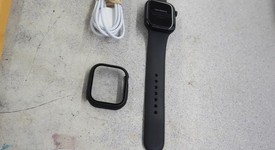 Good
													Apple Watch Series 10 42mm - Unlocked, Black, A3001 - Cellular, Aluminum, photo 5 of 6