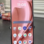 Fair Motorola Razr Plus (2025) - Unlocked, 256 GB, PANTONE Mocha Mousse, 12 GB