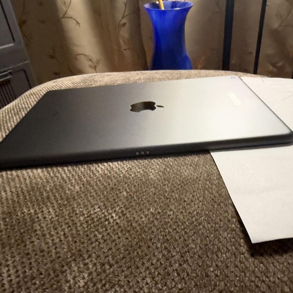 Apple iPad (9th Gen) - Wi-Fi, 64 GB, Gray, A2602