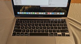 Good
													MacBook Pro 2020 - 13" - I5, Gray, 1 TB, 32 GB, photo 3 of 13