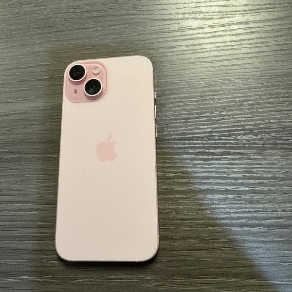 Apple iPhone 15 - Unlocked, 128 GB, Pink, A2846