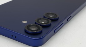 Good
													Samsung Galaxy S25 - Unlocked, Navy Blue, 256 GB, 12 GB, SM-S931U1, photo 4 of 6