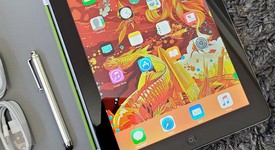 Good
													Apple iPad 4 - Verizon, Black, 16 GB, A1460, photo 1 of 10