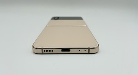 Mint
													Samsung Galaxy Z Flip4 5G - AT&T, Rose Gold, 256 GB, 8 GB, SM-F721U, photo 4 of 8