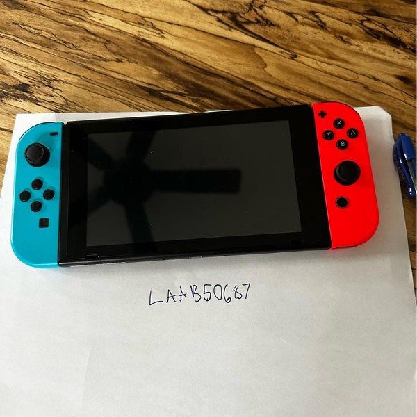Nintendo Switch - 32 GB, Red & Blue