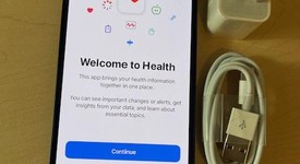 Mint
													Apple iPhone 13 - Unlocked, Midnight, 128 GB, A2482, photo 2 of 9