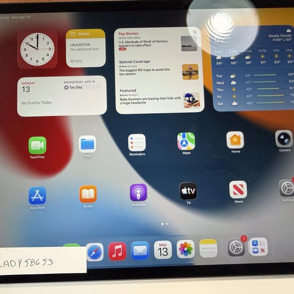 Apple iPad Pro 12.9 inch 3rd Gen 2018 - Unlocked, 256 GB, Gray, A2014