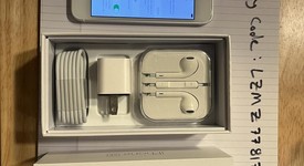 Good
													Apple iPhone SE 1st Gen 2016 - Unlocked, Silver, 64 GB, A1662, photo 1 of 2