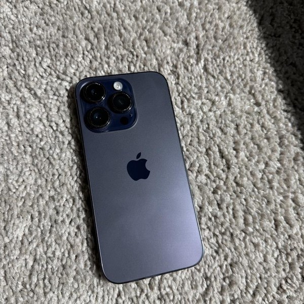 Apple iPhone 14 Pro - Unlocked, 256 GB, Purple, A2650