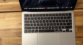 Mint
													MacBook Air 2025 (M4) - 13" - Apple M4, Sky Blue, 256 GB, 16 GB, photo 4 of 13