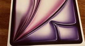 New
													Apple iPad Air 13" (M3) 2025 - Unlocked, Purple, 256 GB, photo 4 of 5