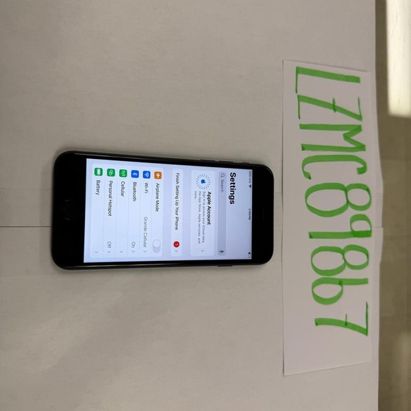 Apple iPhone SE 3rd Gen 2022 - Unlocked, 64 GB, Midnight, A2595