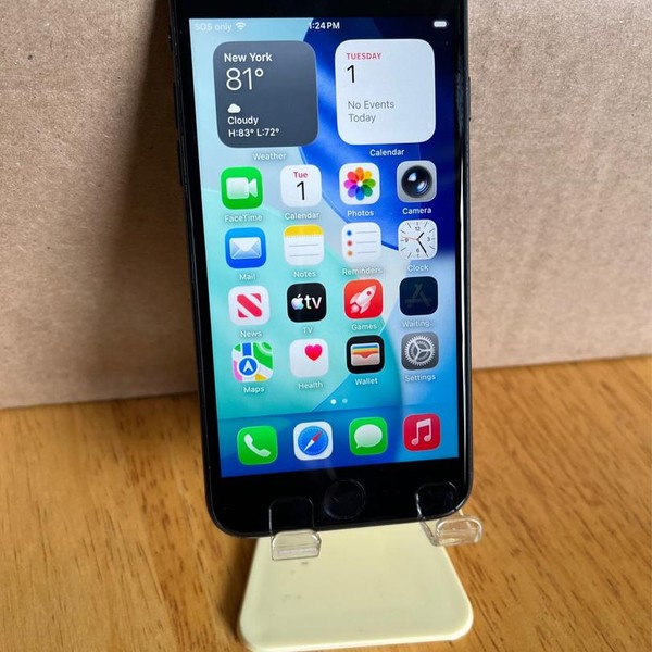 Apple iPhone SE 3rd Gen 2022 - Unlocked, 64 GB, Midnight, A2595