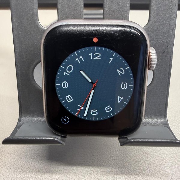 Apple Watch Series 5 40mm - Unlocked, Gold, A2094 Cellular, Aluminum