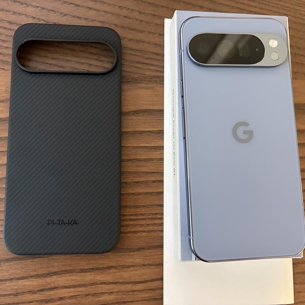 Google Pixel 10 Pro XL - Unlocked, 512 GB, Moonstone, GUL82