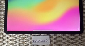 Mint
													Apple iPad Air 5th Gen - Unlocked, Gray, 64 GB, A2589, photo 2 of 4
