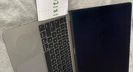 Good
													MacBook Air 2020 - 13" - I5, Silver, 256 GB, 8 GB, photo 3 of 10