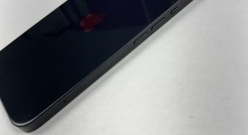 Mint
													Apple iPhone 13 - Unlocked, Midnight, 128 GB, A2482, photo 3 of 7