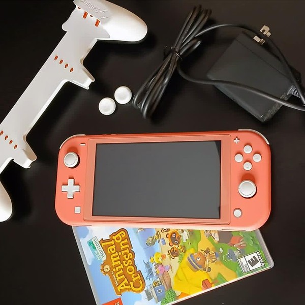 Nintendo Switch Lite - Coral