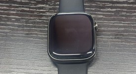 Good
													Apple Watch Series 10 46mm - Unlocked, Natural, A3003 - Cellular, Titanium, photo 2 of 8