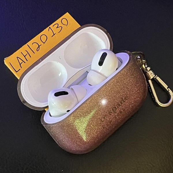 Apple AirPods Pro - MagSafe Case