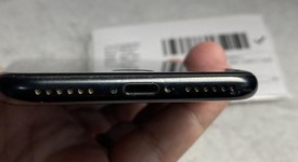 Fair
													Apple iPhone SE 2nd Gen 2020 - Unlocked, Black, 128 GB, A2275, photo 2 of 7