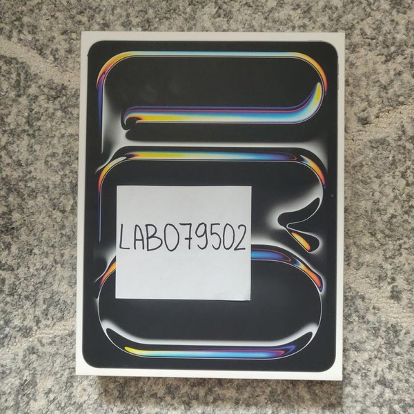 Apple iPad Pro 13 inch (M4) 2024 - Wi-Fi, 256 GB, Black, 8 GB, A2925, Standard Glass