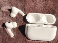 Apple AirPods Pro 2