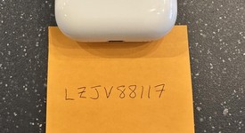 Used
													Apple AirPods Pro 2nd Gen - USB-C, photo 2 of 10