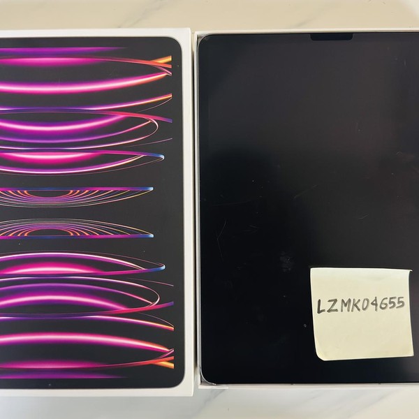 Apple iPad Pro 12.9 inch 6th Gen 2022 - Unlocked, 256 GB, Gray