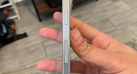 Mint
													Apple iPhone 15 Pro - Unlocked, White, 128 GB, A2848, photo 3 of 9
