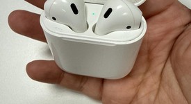 Used
													Apple AirPods 1st Gen - Lightning Case, photo 2 of 4