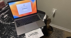 Good
													MacBook Pro 2017 (No Touch Bar) - 13" - I5, Gray, 256 GB, 8 GB, photo 2 of 4