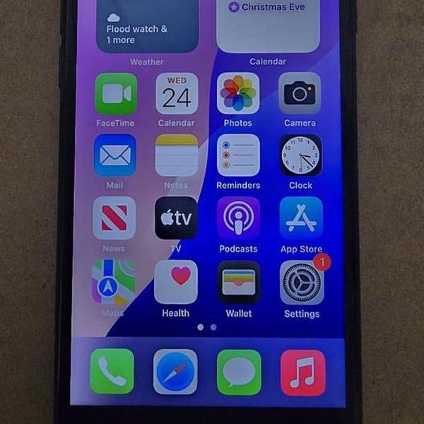 Apple iPhone SE 3rd Gen 2022 - Unlocked, 64 GB, Midnight, A2595