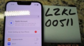 Fair
													Apple iPhone 13 - Unlocked, Midnight, 128 GB, A2482, photo 3 of 17