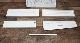 Mint
													Apple Pencil 2nd Gen, photo 1 of 3