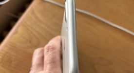 Fair
													Apple iPhone 7 Plus - AT&T, Silver, 32 GB, 3 GB, A1784, photo 5 of 10