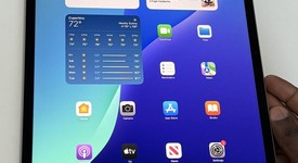 Good
													Apple iPad Air 13" (M3) 2025 - Unlocked, Gray, 128 GB, photo 2 of 11