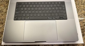 Mint
													MacBook Pro 2021 - 16" - Apple M1 Max, Gray, 4 TB, 64 GB, photo 2 of 12
