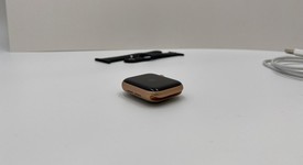 Good
													Apple Watch Series 5 40mm - Unlocked, Gold, A2094 Cellular, Aluminum, photo 2 of 5