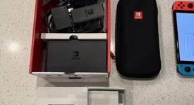 Mint
													Nintendo Switch - OLED - Red & Blue, 64 GB, photo 3 of 8