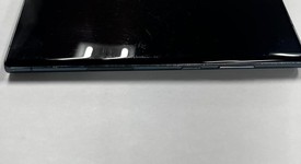 Fair
													Samsung Galaxy S22 Ultra - Unlocked, Green, 256 GB, 12 GB, SM-S908U1, photo 3 of 5