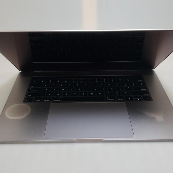 MacBook Pro 2017 (With Touch Bar) - 15 inch - 512 GB, Gray, 16 GB, Intel Core i7