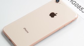 Good
													Apple iPhone 8 - AT&T, Gold, 64 GB, A1905, GSM, photo 4 of 6