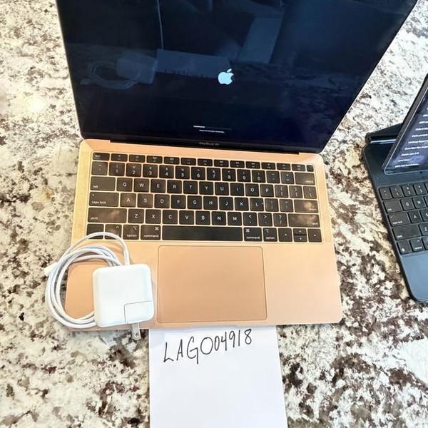 MacBook Air 2018 - 13 inch - 128 GB, Gold, 8 GB, Intel Core i5