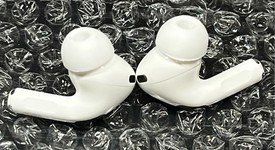 Used
													Apple AirPods Pro 2nd Gen - Lightning, photo 3 of 29