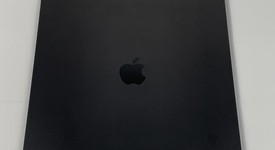 Good
													Apple iPad Pro 13" (M4) 2024 - Unlocked, Black, 256 GB, 8 GB, A2926, Standard Glass, photo 3 of 7